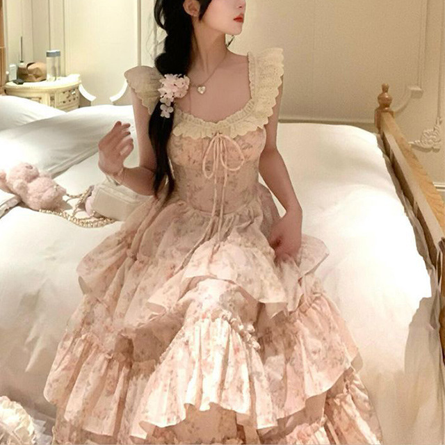 2025新款气质蕾丝小飞袖连衣裙女夏季高级感甜美收腰显瘦蛋糕裙子|undefined