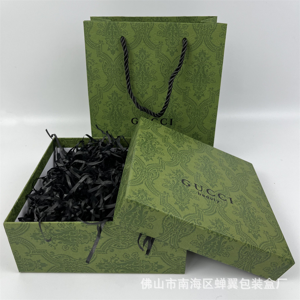 고대 향수 상자 + 선물 가방 + 인사말 카드 + 리본