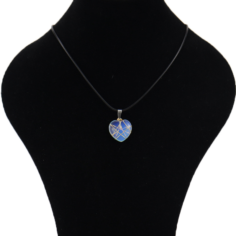 Retro Heart Shape Crystal Copper Plating Pendant Necklace 1 Piece