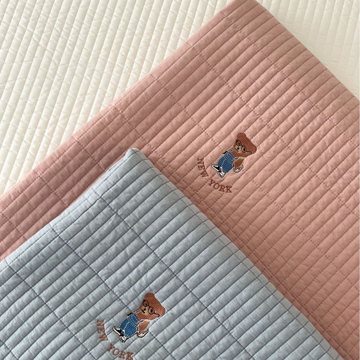 Bear Bed Cover Two-Piece Set for Bunk Beds, Kidsren's Bed Dormitory Pure Cotton Quilted Plus Cotton Bed Sheetss