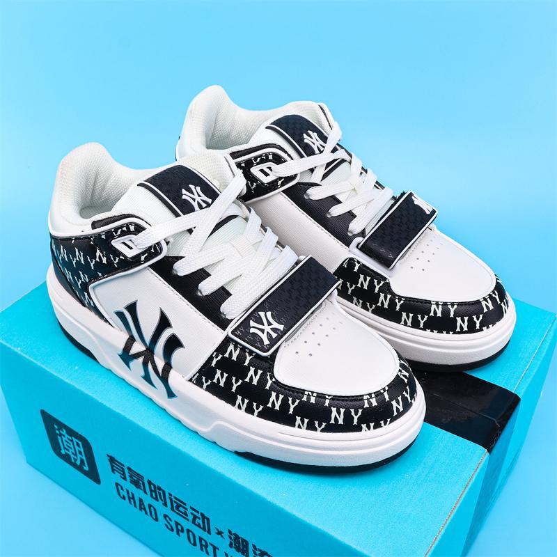 Men's 2026 Spring and Autumn Sneakers Thick-Soled Height-Increasing Men's Shoes Couple Casual Shoes Sports Shoes Fashion Classic Sports Sneakers
