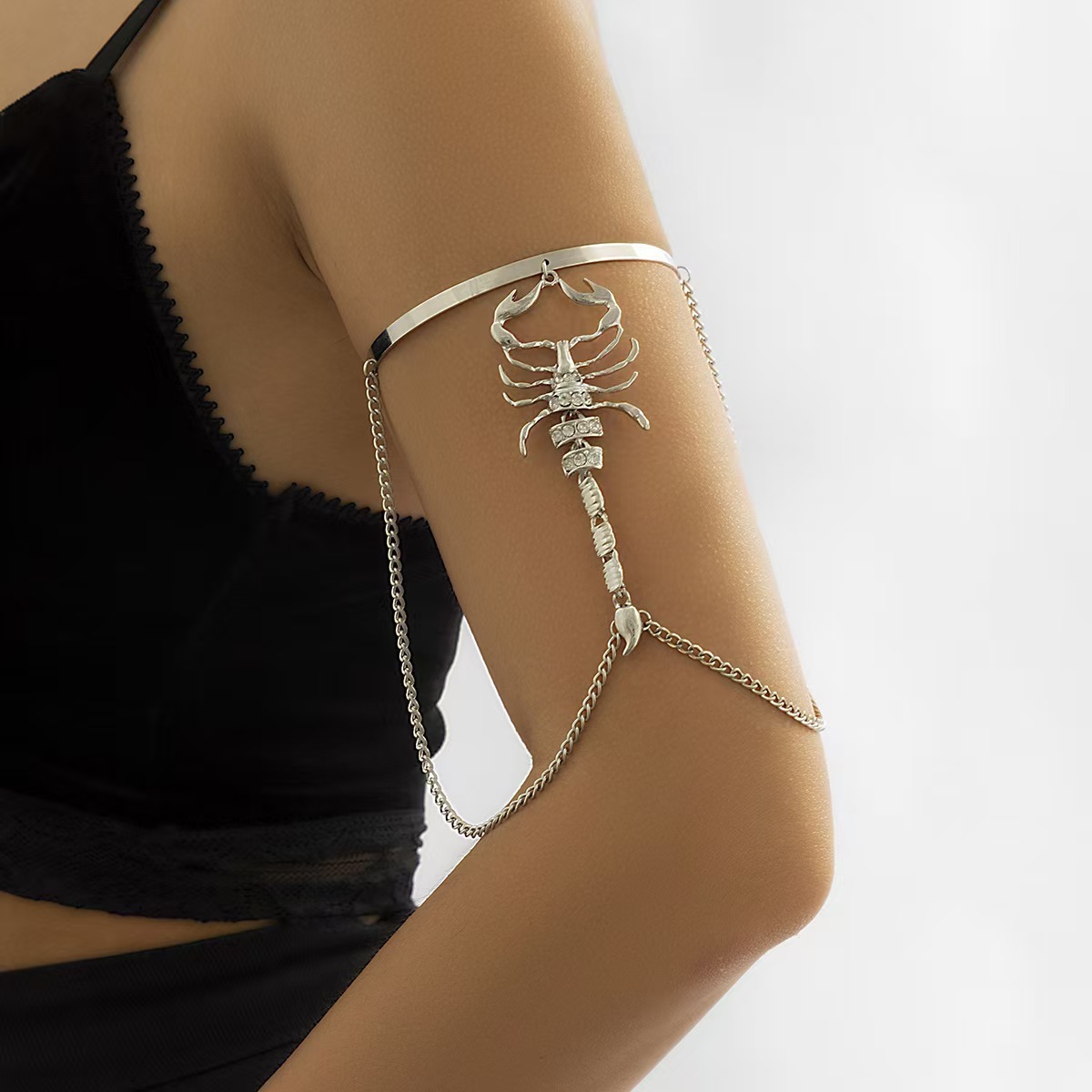Scorpion Bangle With Micro Inlaid Crystals Retro Metal Bracelet_voghion.com