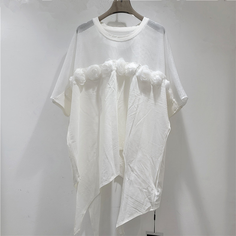 Diseño pesado de camisa de manga corta para mujeres 2026 nuevo estilo coreano flojo flor tridimensional empalme flojo camiseta irregular image 3