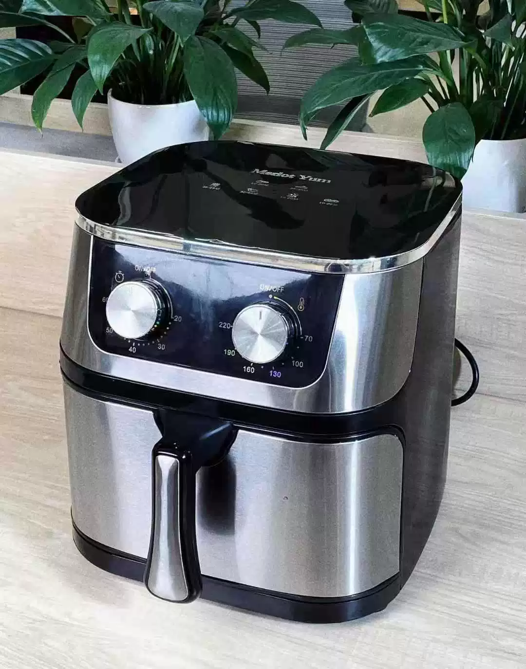 Фритюрница Air Fryer 2026 нержавеющая сталь, окно визуализации и цифровые элементы управления, большой объём и множественные размеры во время готовки