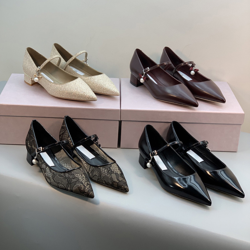French-Style Exquisite Autumn New Model Pointed-Toe Red Mary Jane Shoes with a Single Strap and Hidden Height Increase, Versatile Flat Shoes