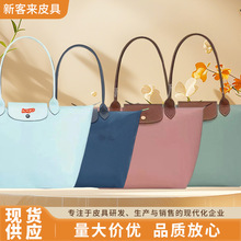 �߰�������ذ�����̽��h����ٴ�Ůʿ������μ�б���ͨ��Ů��