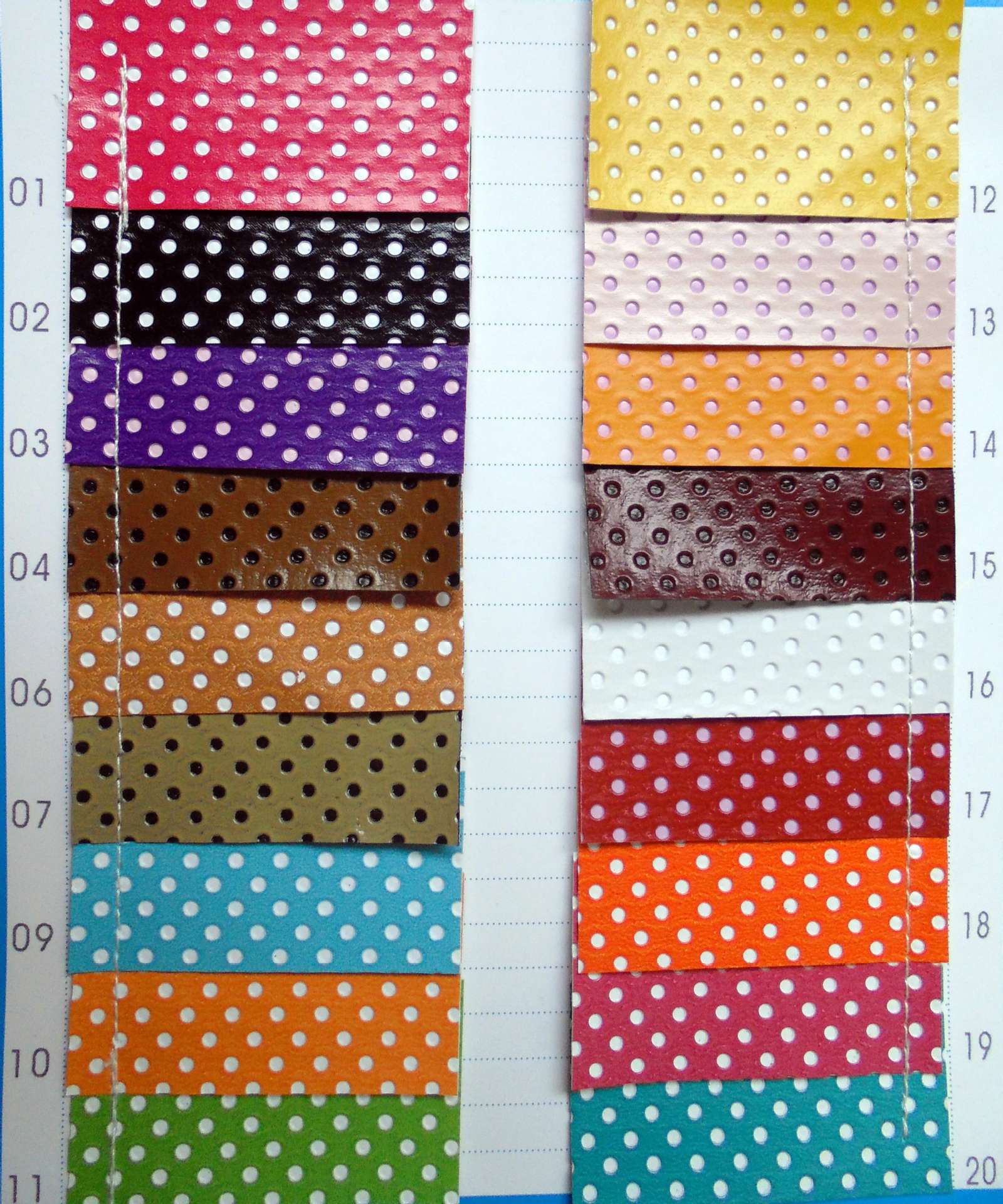 PVC皮革 人造皮革 圆点纹 半冲孔皮革 坑纹皮革 箱包皮革