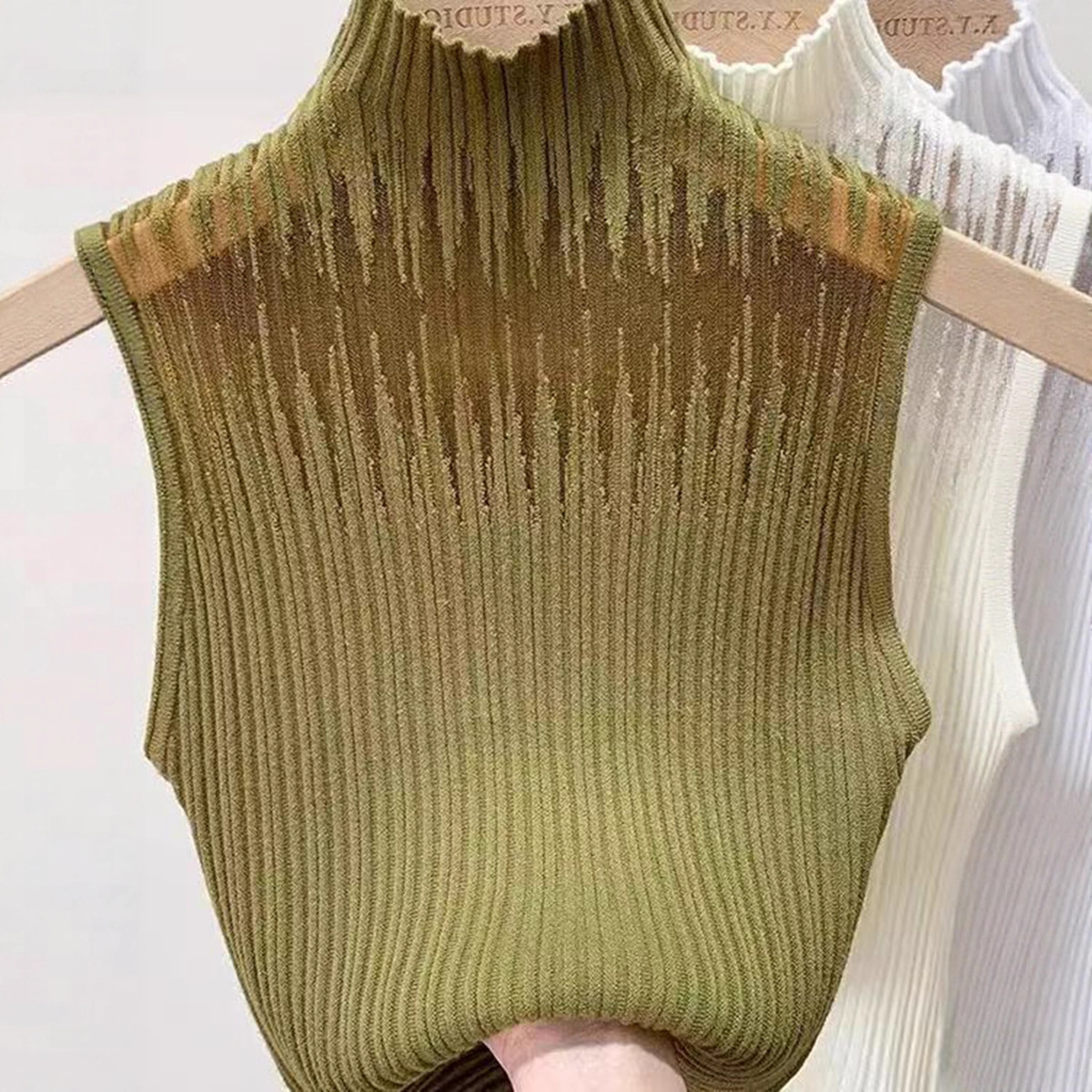 New Style Sleeveless Knitted Mid-High Collar Sweater with Fake Collar for Women, Outerwear Vest, Slim Fit and Flattering