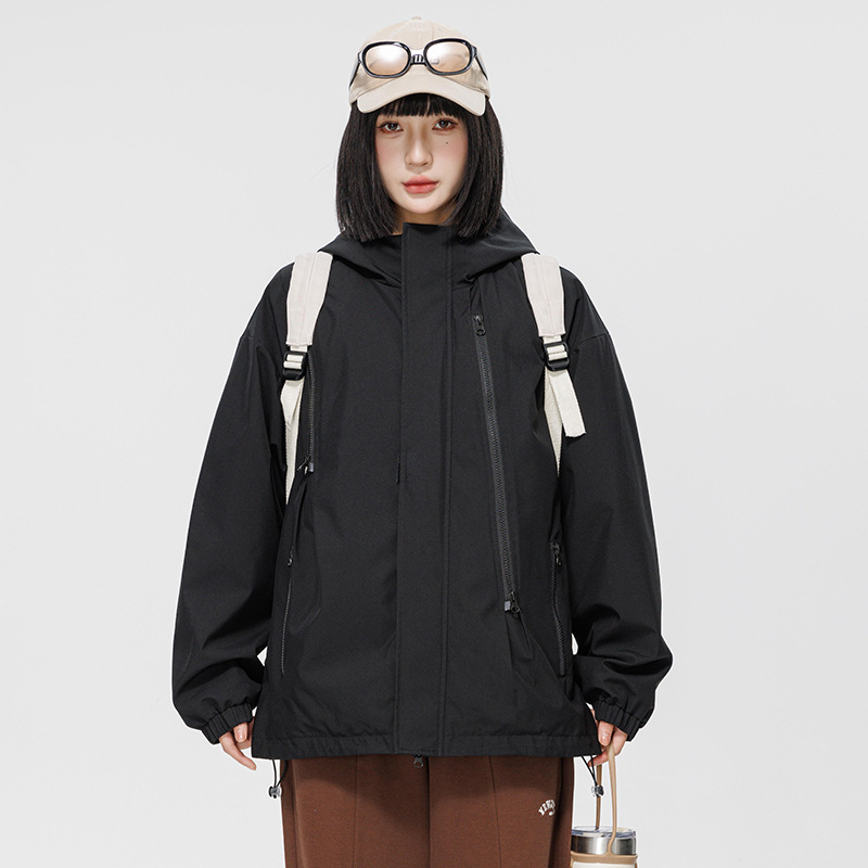 Herrenbekleidungshersteller Pflaumen-Purple-Sauce Purple Mountain Series Outdoor-Angriffsjacke Herren-Dopamin-Farbjacke Einteiler_voghion.com