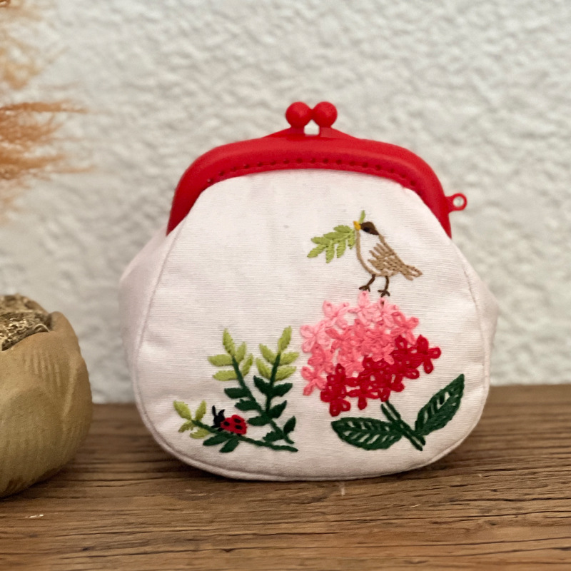 Lu bordado tela oro bolsa bordado a mano europea bolsas DIY material tridimensional bordado simple bolsa de bordado casera