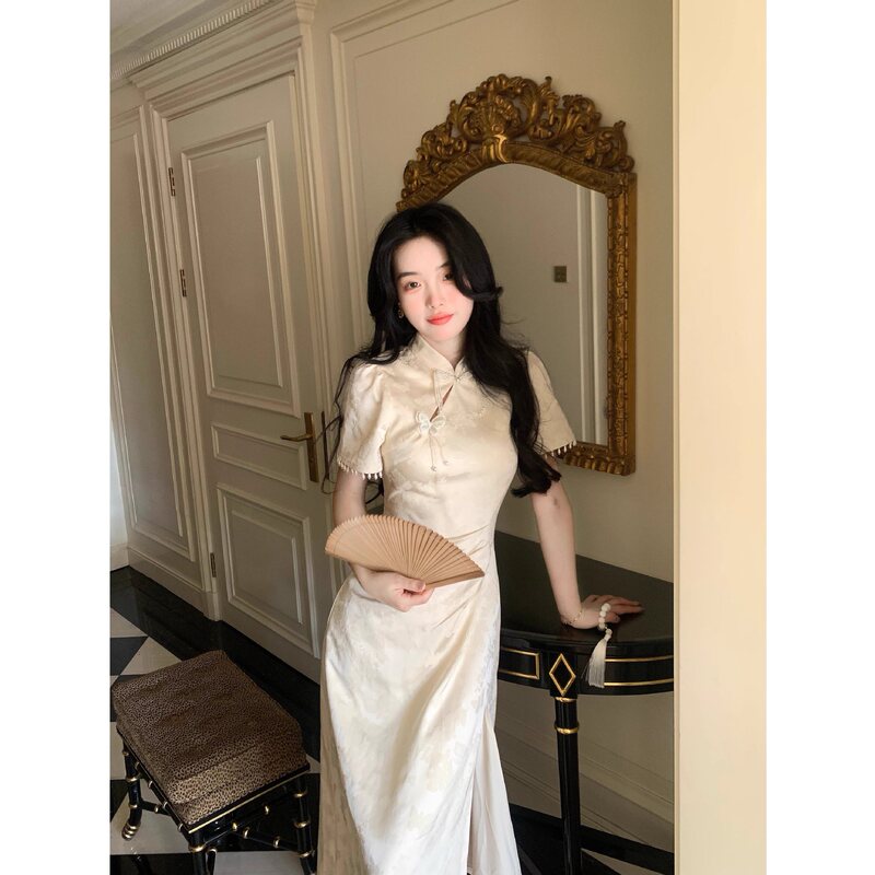 Summer New Style, Super Pretty and Age-Reducing, This Year's Popular Hot Style Chinese Style Cheongsam, New Chinese Style Long Dress, Apricot Color Summer New Style, Super Pretty and Age-Reducing, This Year's Popular Hot Style Chinese Style Cheongsam, New Chinese Style Long Dress, Apricot Color