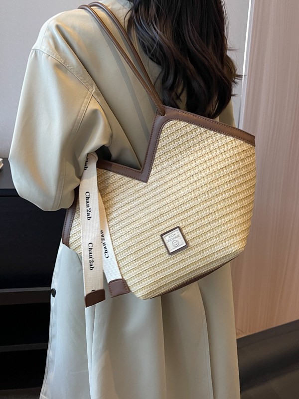 Bolsa de paja trenzada para mujeres verano 2026 nuevo paquete de hombro versátil de gran capacidad textura popular bolsa de viaje