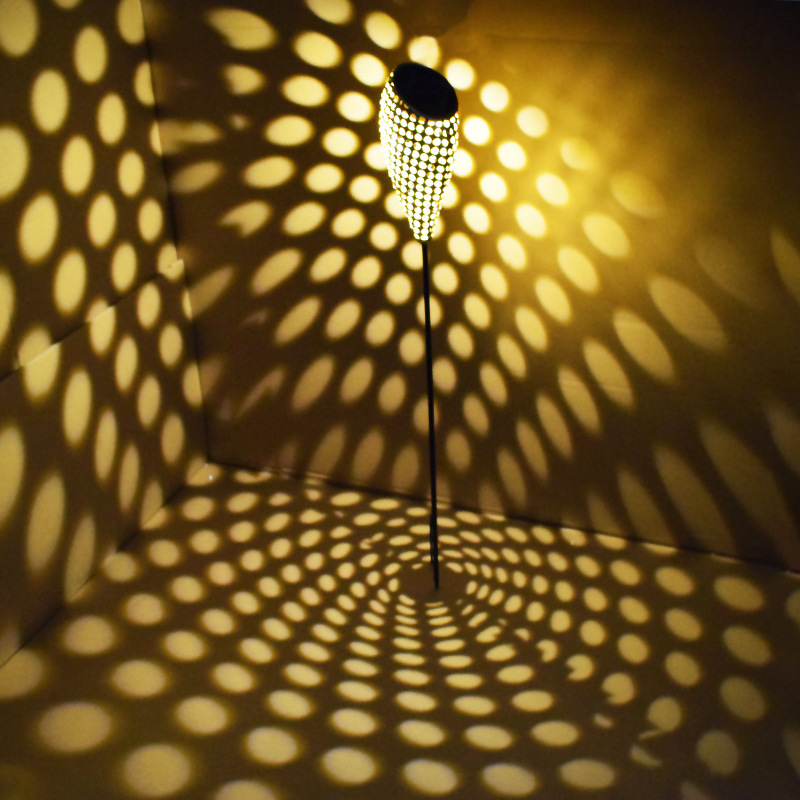太阳能风铃户外庭院灯圆点镂空地插灯装饰室外花园装饰铁艺景观灯