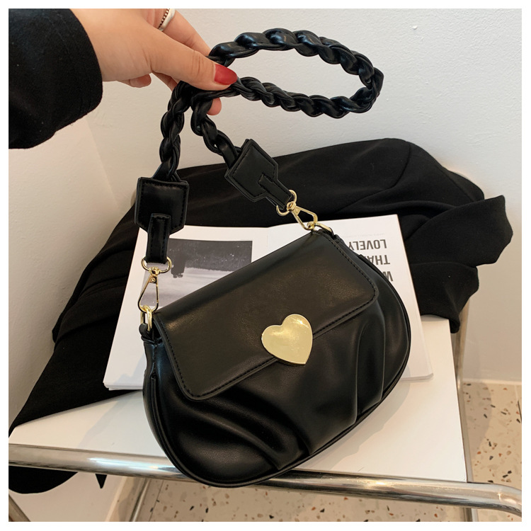 Wholesale Heart Buckle Fold One-shoulder Messenger Small Round Bag Nihaojewelry display picture 84