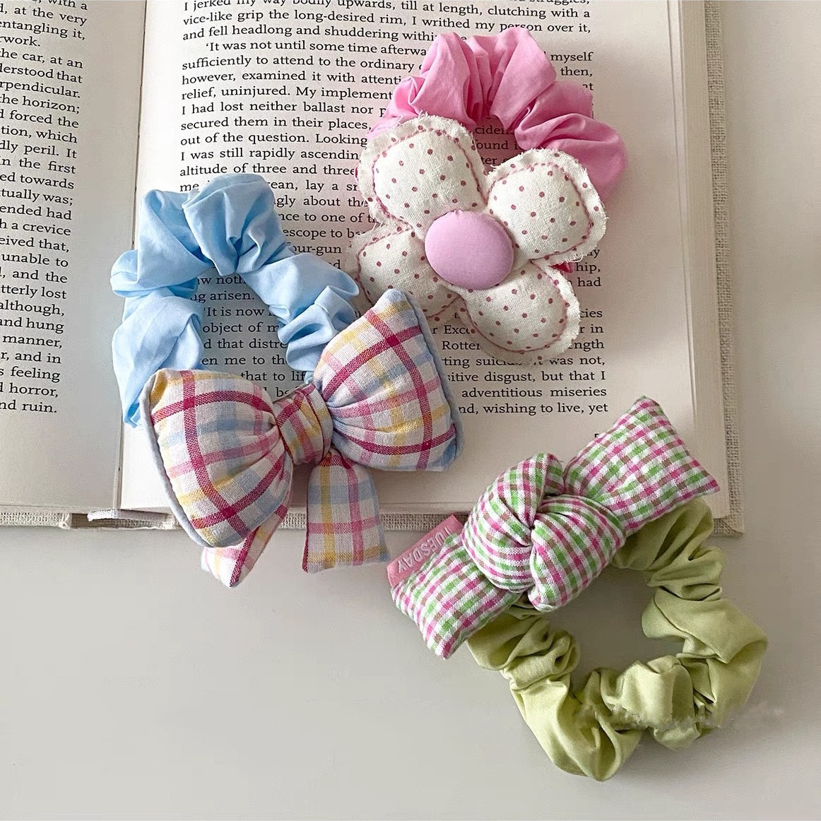 Primavera nuevo arco de cuadrillas ondulado flores anillo de cabello para mujeres cabeza de bola de banda de goma cabeza de cabello adornos