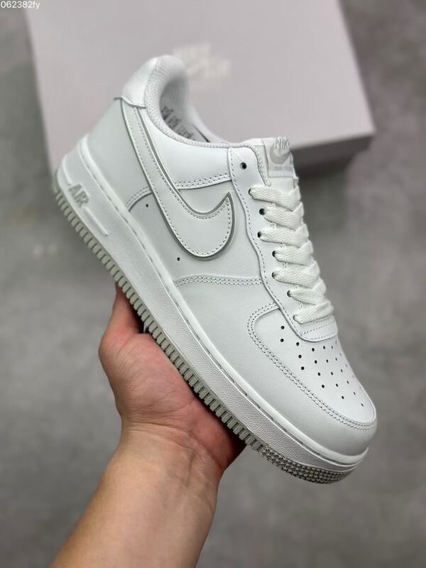 Putian Pure Original Air Force One Series Men's Sports Shoes Couple's Af1 Low-Top Casual Trendy Pure White Unisex Sneakers Putian Pure Original Air Force One Series Men's Sports Shoes Couple's Af1 Low-Top Casual Trendy Pure White Unisex Sneakers