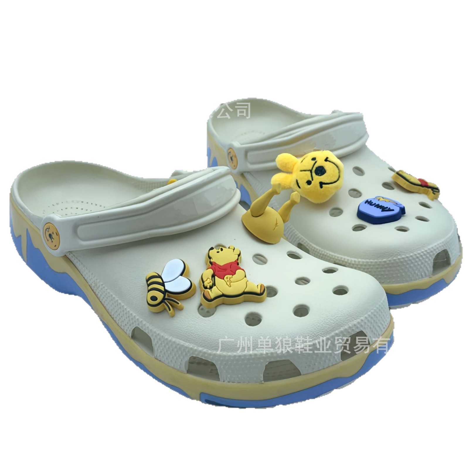 Verano nuevo agujero zapatos de dibujos animados Winnie el Pooh hombre y mujer ocio transpirable sandálias de playa suaves zapatillas fábrica al por mayor