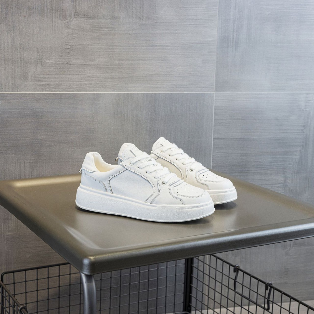 0877 First-Layer Cowhide White Shoes Large Size 41-43 Casual Sneakers 2025 Spring and Autum New Flats Round Toe