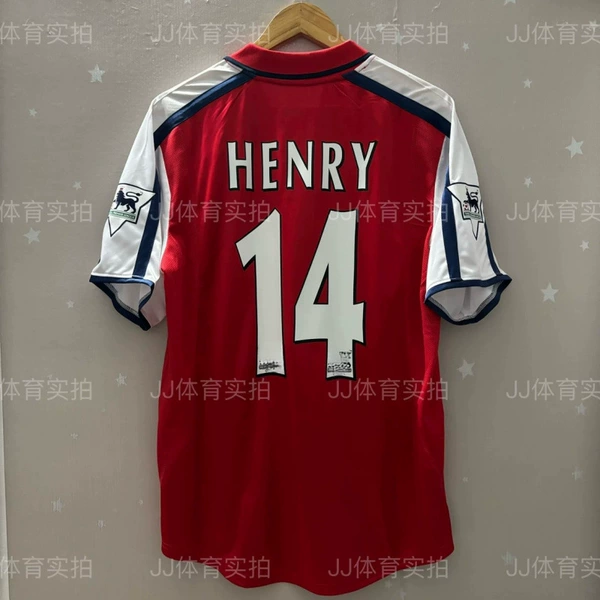0002 Arsenal N home printed number 14 +2 armband