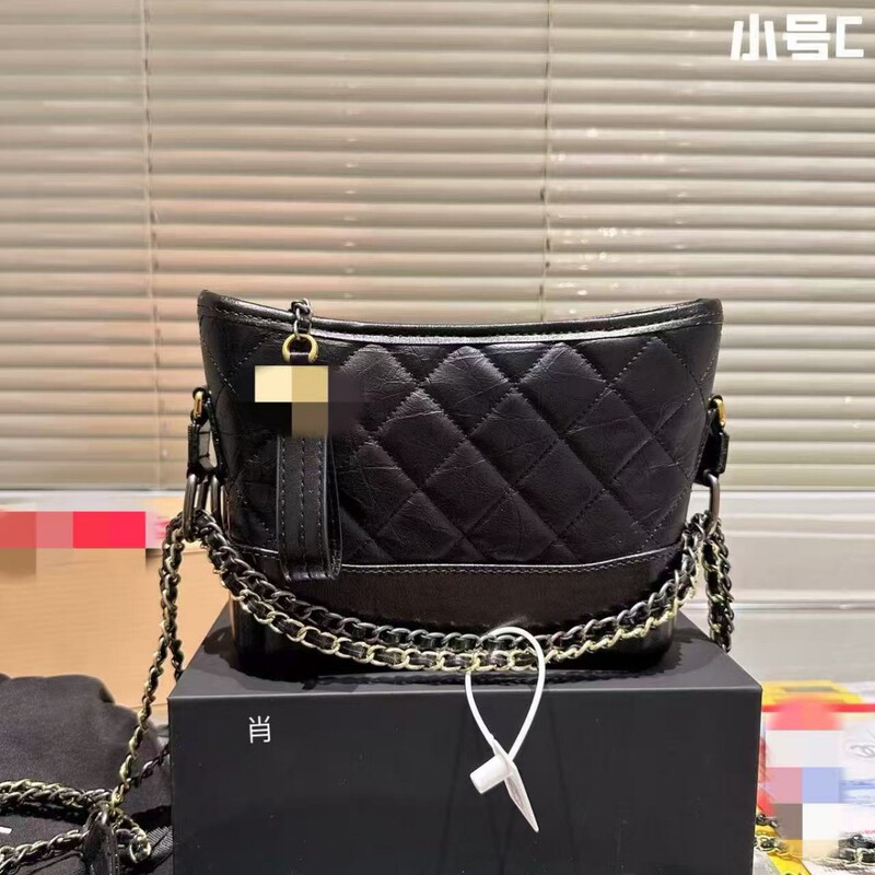 2025 New m Lv Women's Bag Shoulder Bag Crossbody Bag Armpit Bag Genuine Leather Messenger Bag Cf Flap Bag Square Fat Man