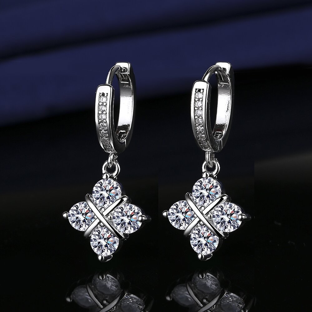 Dazzling Four Leaf Clover Drop Earrings With Heart Arrow Zircon_voghion.com