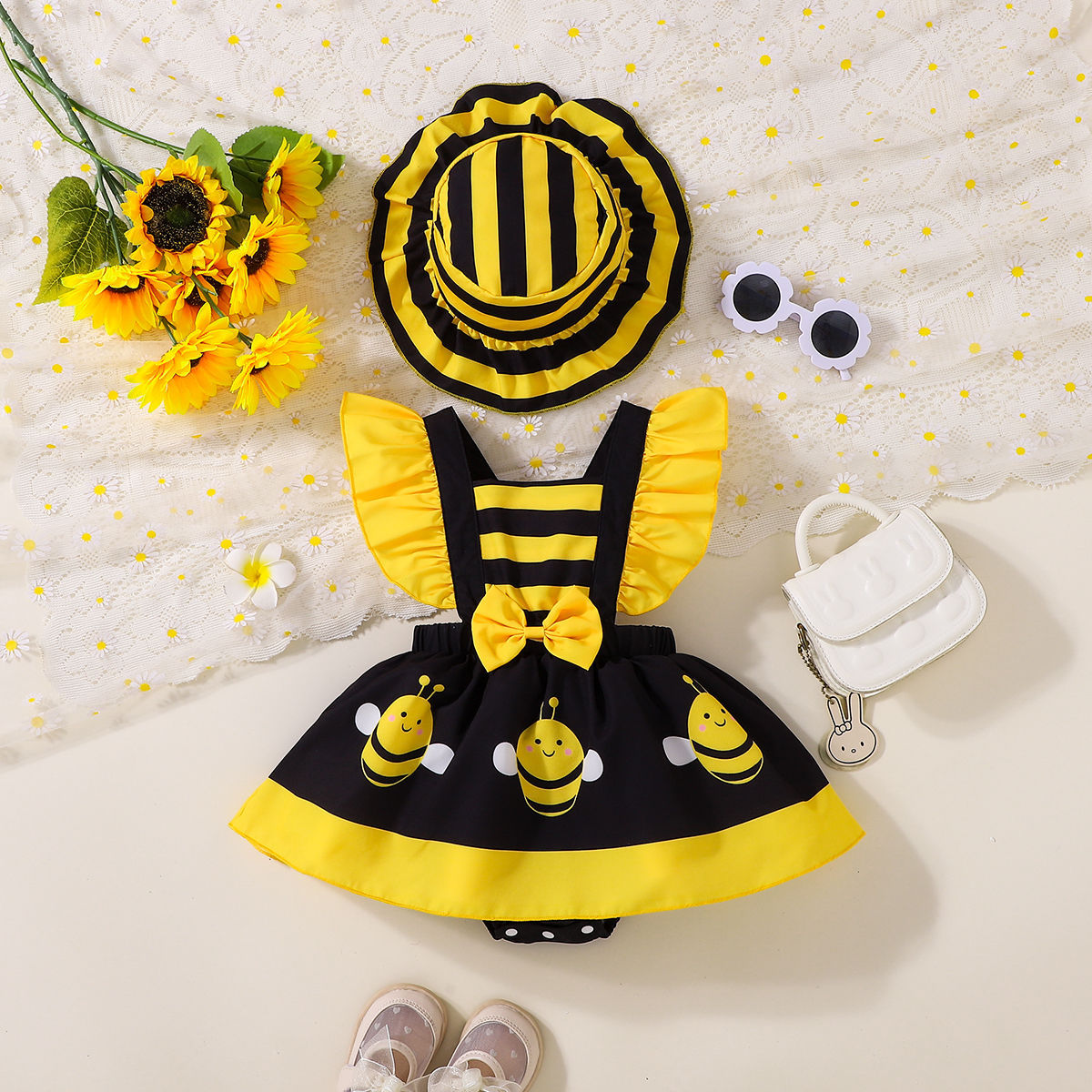 2025 Baby Summer Cartoon Bee Print Suspender Girls Fashionable Cute and Comfortable Crawler Suit with Hat