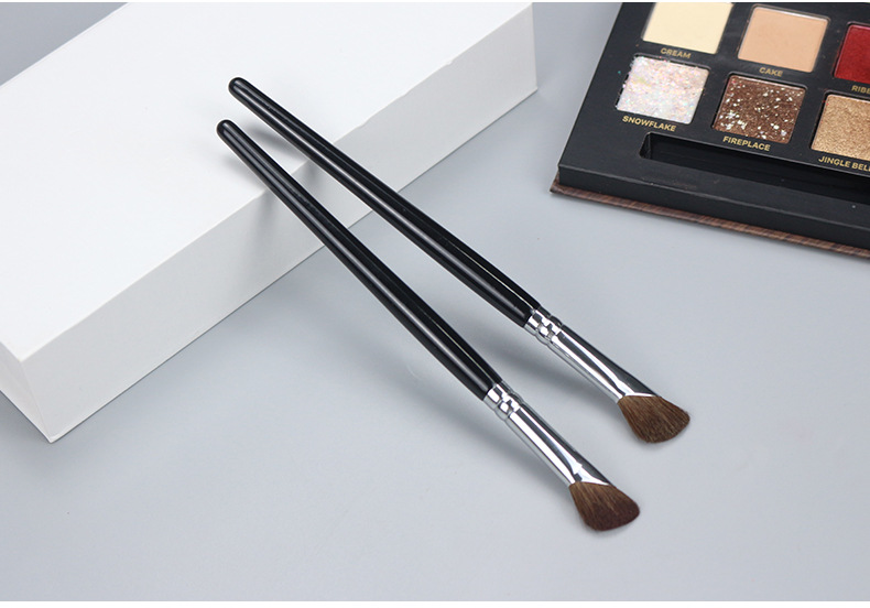 镰刀马毛鼻影刷