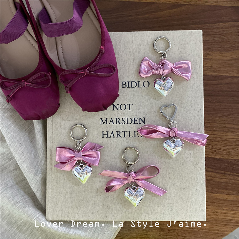 12g Weight Keychain Classification 1 Piece Quantity Holiday, Travel, Daily Occasion Metal Material Heart Shape Pattern Plating Design Elegant, Lady Style 1 Piece Elegant Lady Heart Shape Metal Plating Keychain 2