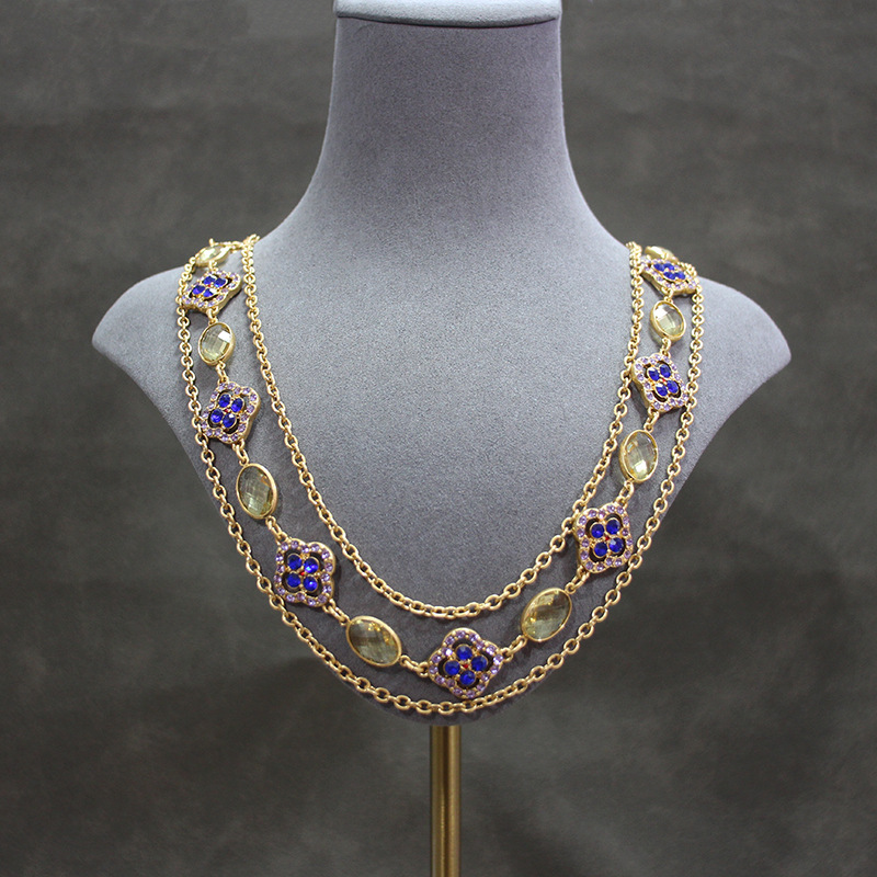 Collana lunga con catena in cristallo ceco in stile medievale, stile retrò, reincarnazione, nuovo stile cinese, quadrifoglio blu a quattro foglie_voghion.com