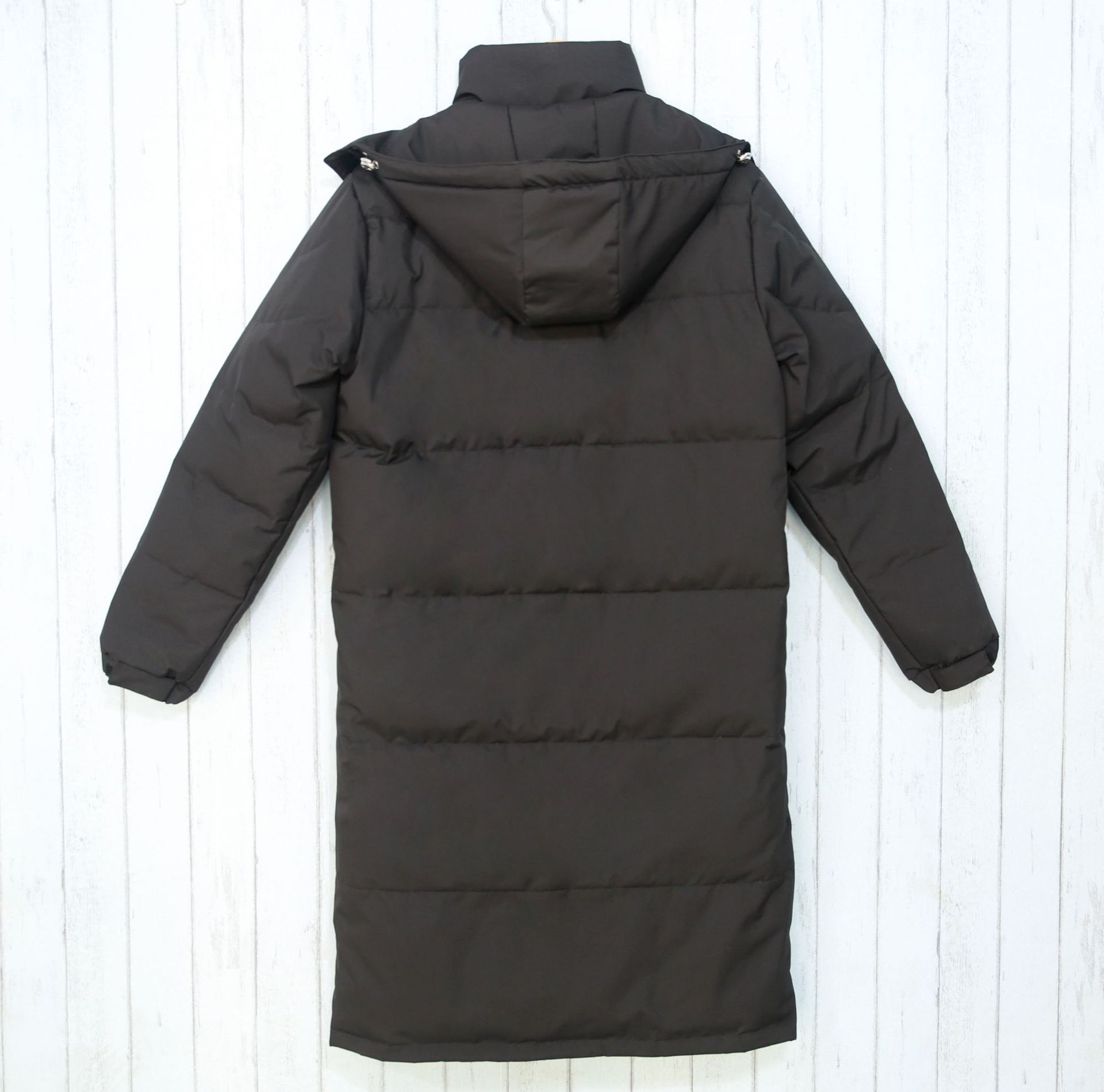 Chaqueta de plumón larga negra para mujer con capucha impermeable_voghion.com