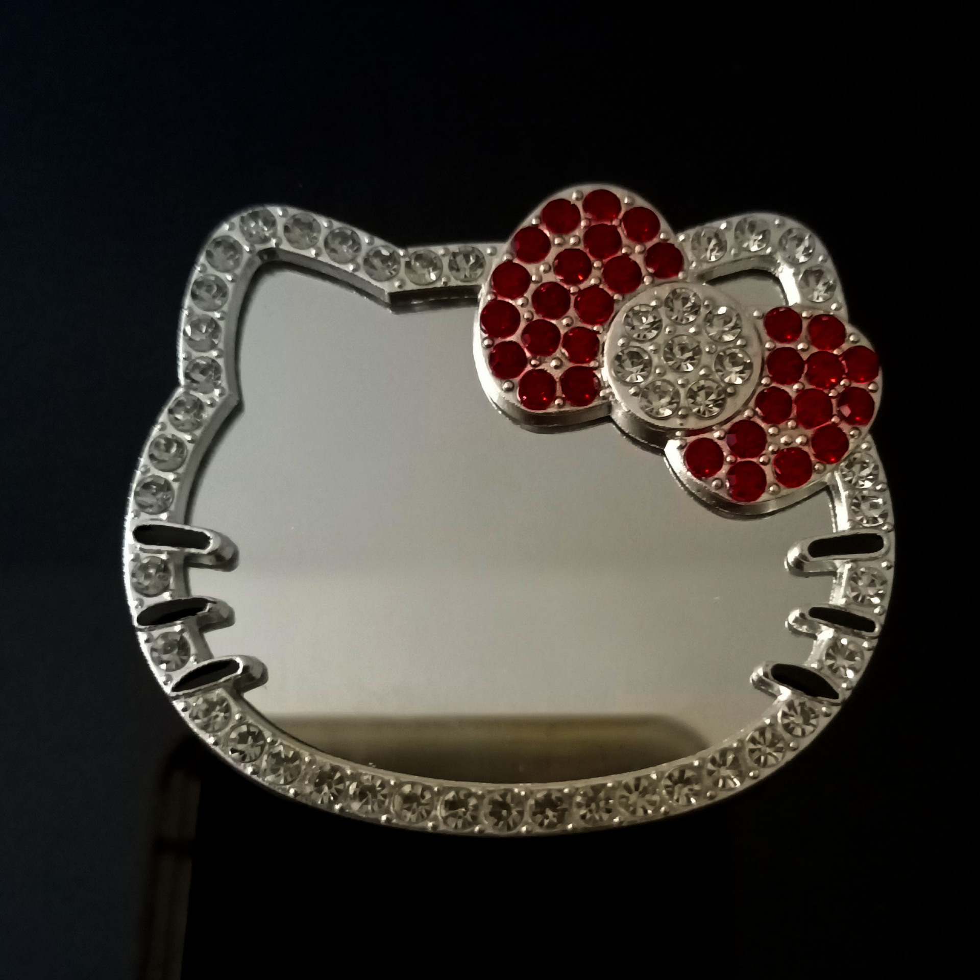 Silver base (bright red)