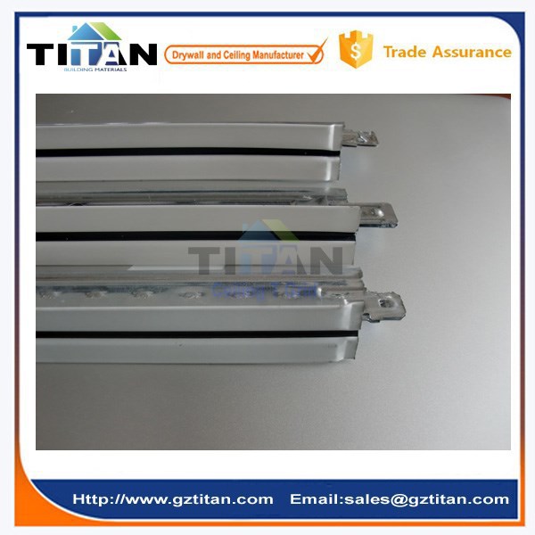 Accesorios de techo de exportación Piezas colgantes de quilla triangular Dragón principal Pintura dorada Conector de dragón secundario