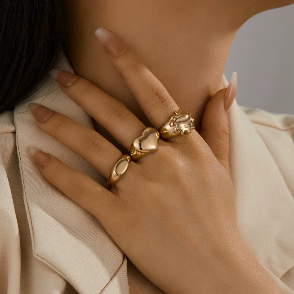 Европейские и американские трансграничные новые ювелирные изделия, персонализированное золотое кольцо, комплект из 3 предметов, кольцо из сплава в форме сердца, комплект колец