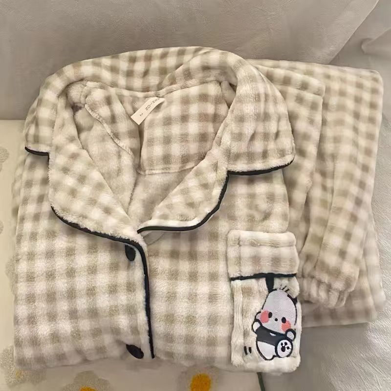 Al por mayor transfronterizo otoño y invierno calentamiento de pelusa pesada pijama de mujer encantadora cardigán con solapa ropa de hogar suave