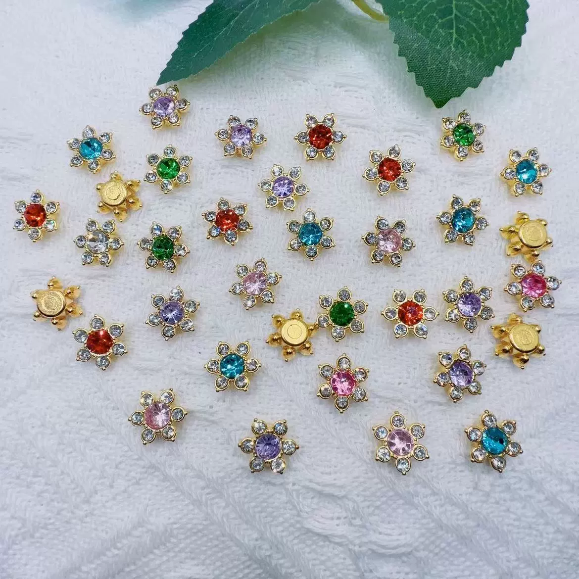 Клейкая 12 мм маленькая круглая Алмазная тарелка Снежинка позолоченная вспышка с бриллиантом DIY Материал аксессуары для волос ювелирные аксессуары ручной работы Xiaoling Ding