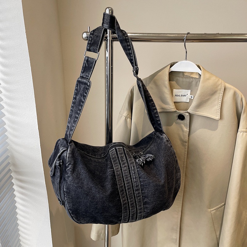 Nuevo estilo perezoso bolso de hombro de mezclilla para mujer moda otoño e invierno bolso de mensajero de gran capacidad casual de alta gama