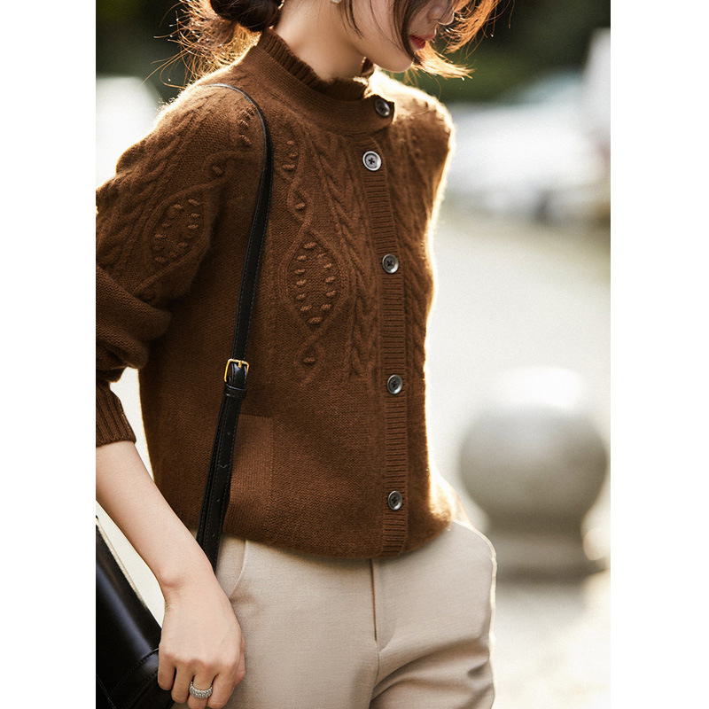 Retro Single-Breasted Buttoned Wool, Sweet and Chic Cream 3-Color Fashionable Collar Cashmere Knitted Cardigan