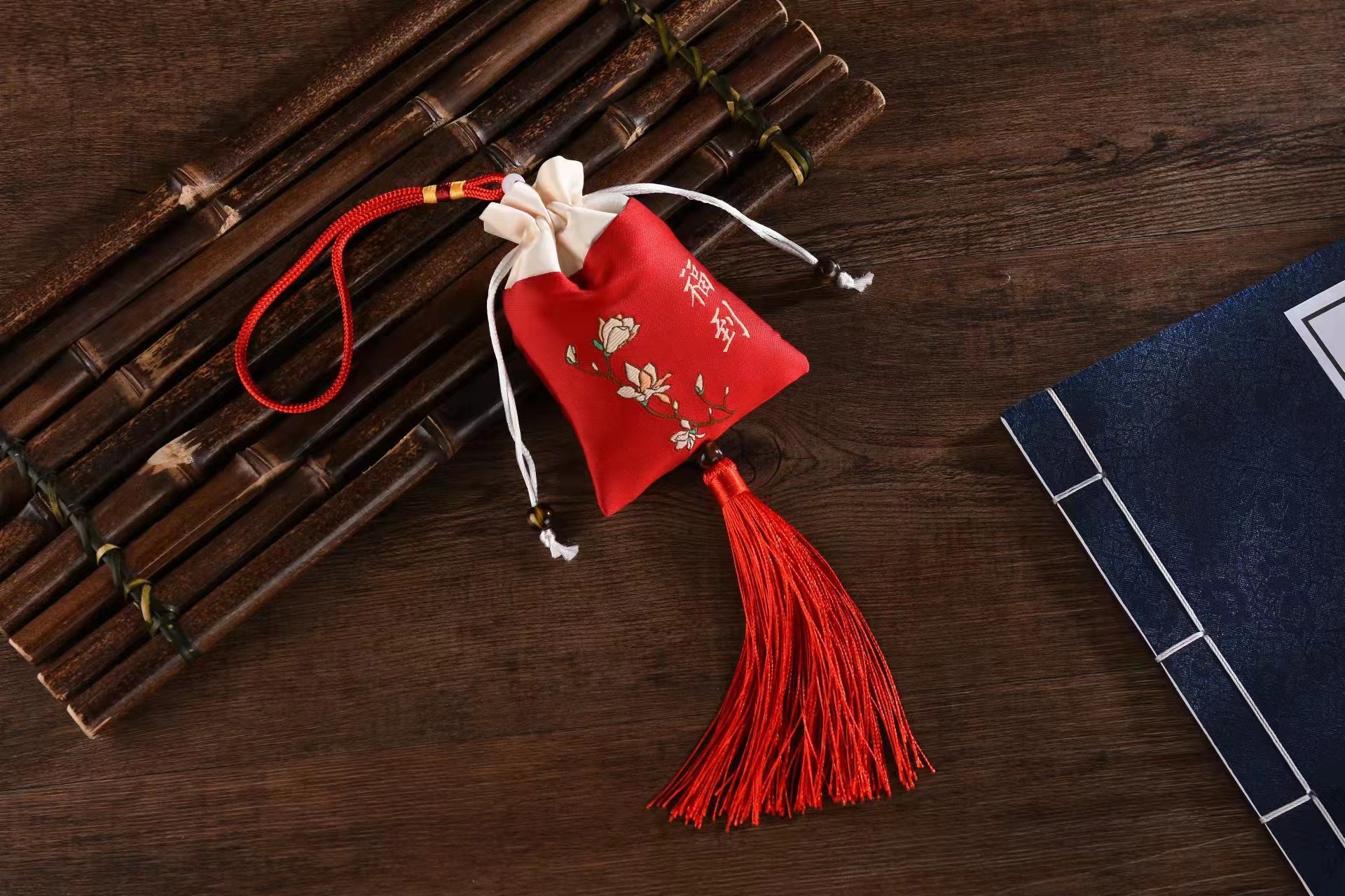 Mugwort Sachet Ai Cao 艾草 Embroidered Herbal Pouch for Car Hanging and Dragon Boat Festival Gift specifications