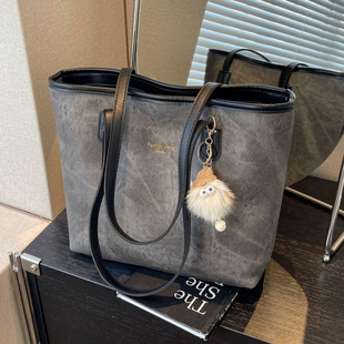 Autumn and Winter New Style College Student Commuting Tote Bag Fashionable Casual Shoulder Bag Large Capacity Portable Armpit Bag for Women