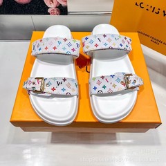 外国貿易の新しいヨーロッパ、アメリカ、中東、ドバイ、ロシア、オランダ、ドイツのファッションプリントベルクロ厚底ビーチサンダル