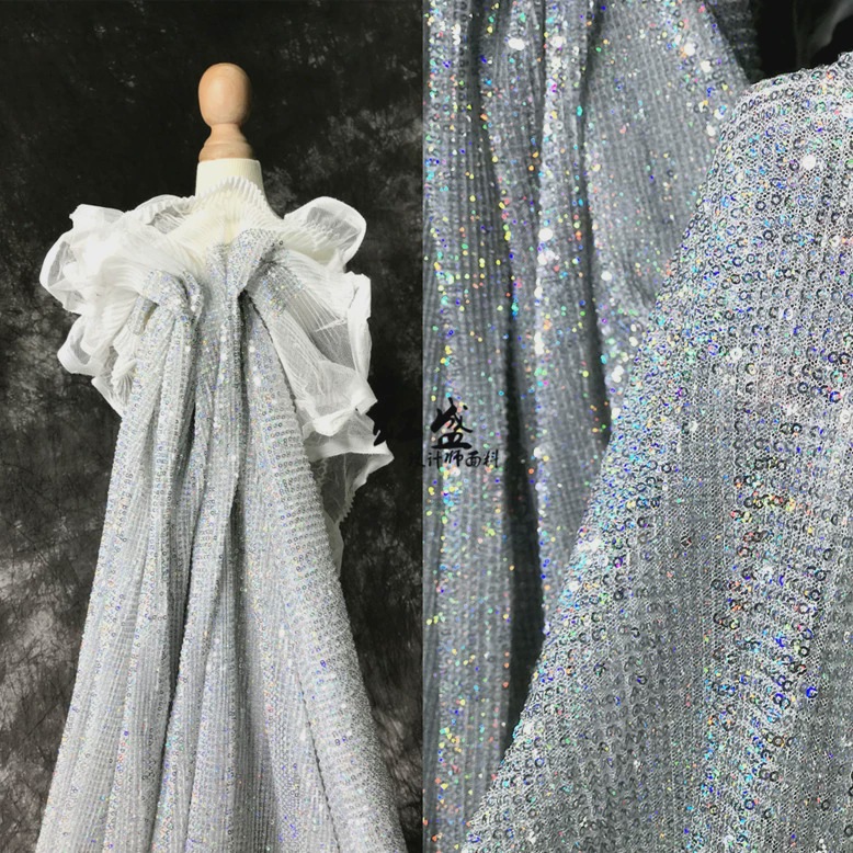 镭射银色加密百褶褶皱肌理幻彩婚纱礼服时装服装设计师布料