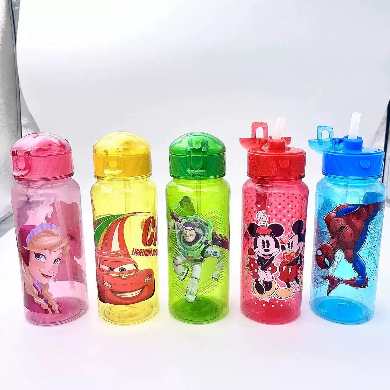 卡通吸管杯学生塑料饮水杯男女户外骑行运动水杯儿童吸管便携式