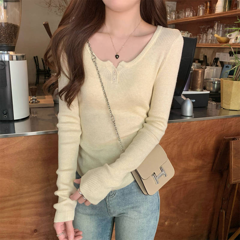 甜美u领嫩黄色针织毛衣女2025春秋修身bm绝美坑条纽扣长袖打底衫|undefined