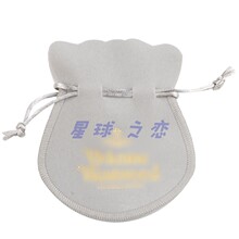 ����ϵ�РC��logo���ں��J��  ���Ʒ�ռ{�q����