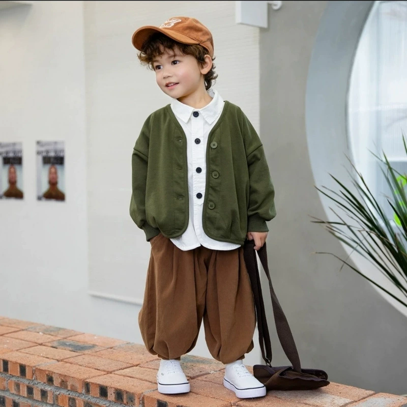 Мальчиковый весенне-осенний комплект из трех предметов в корейском стиле: стильная куртка и рубашка в западном стиле 2025