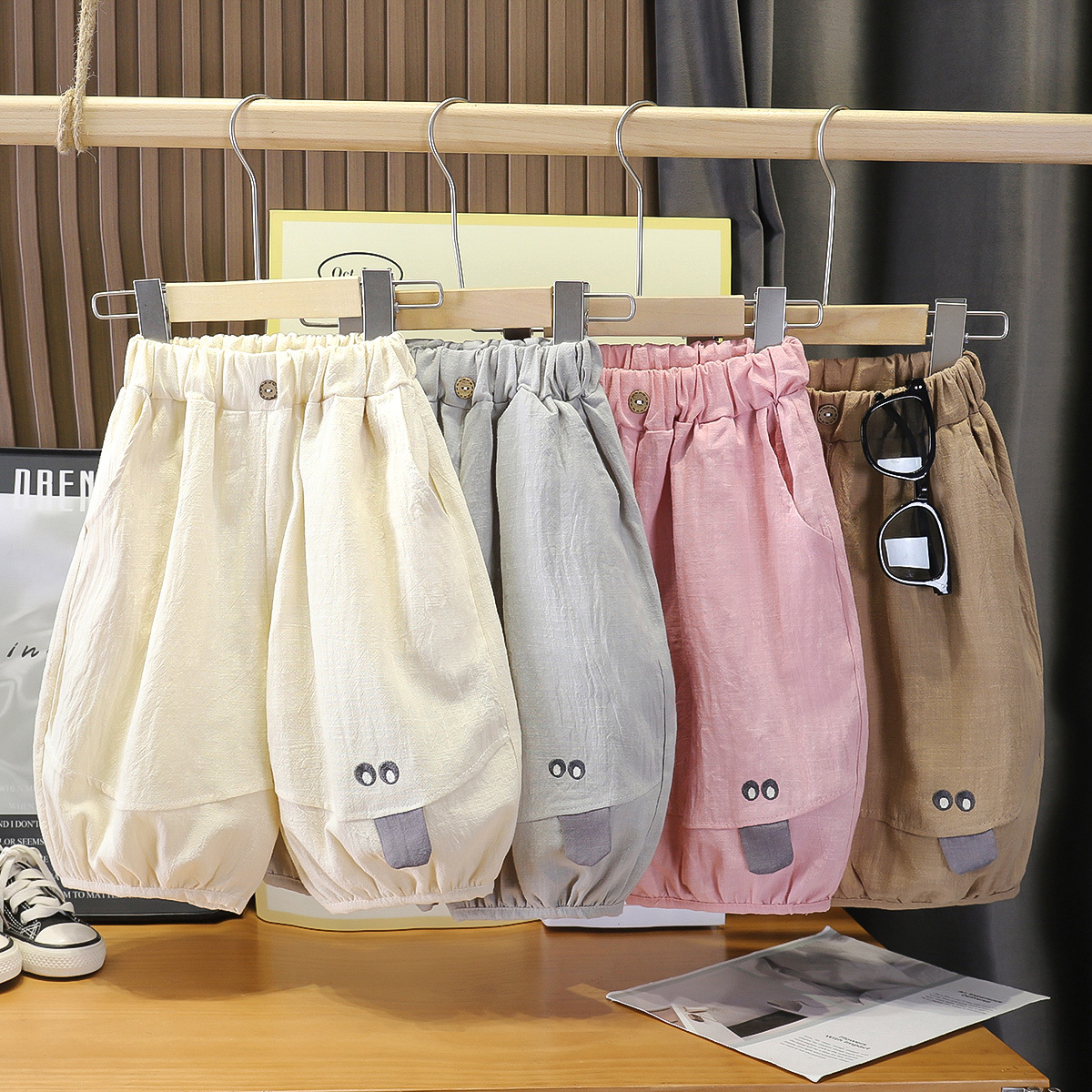 Pantalones para niños de algodón verano 2026 nuevos niños sueltos de verano para niños bebés de verano pantalones de moda para niños