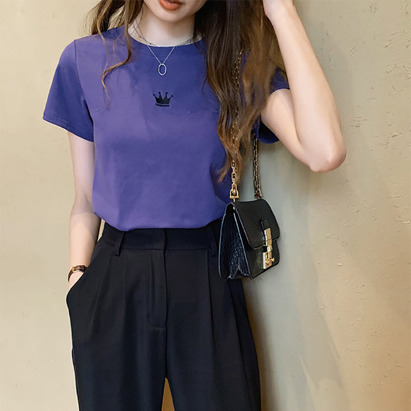 2025 夏の新スリム刺繍ラウンドネック半袖 Tシャツ女性の学生レディースボトリングトップドロップシッピング|undefined