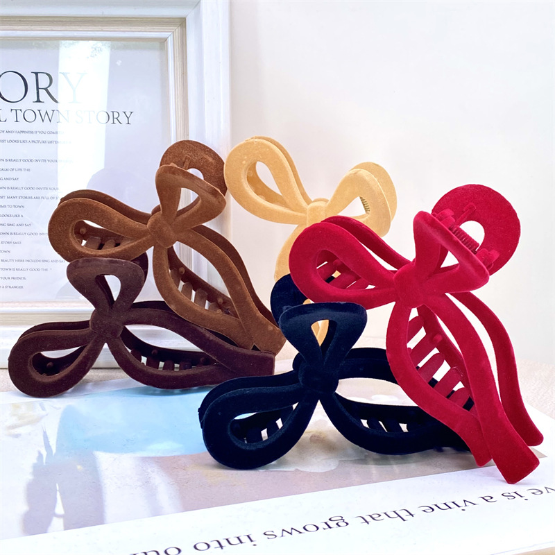 Cross-border otoño e invierno flocado horquilla grande negra pinza clip de tiburón simple de alta calidad tocado para el cabello de los niños accesorios para el cabello