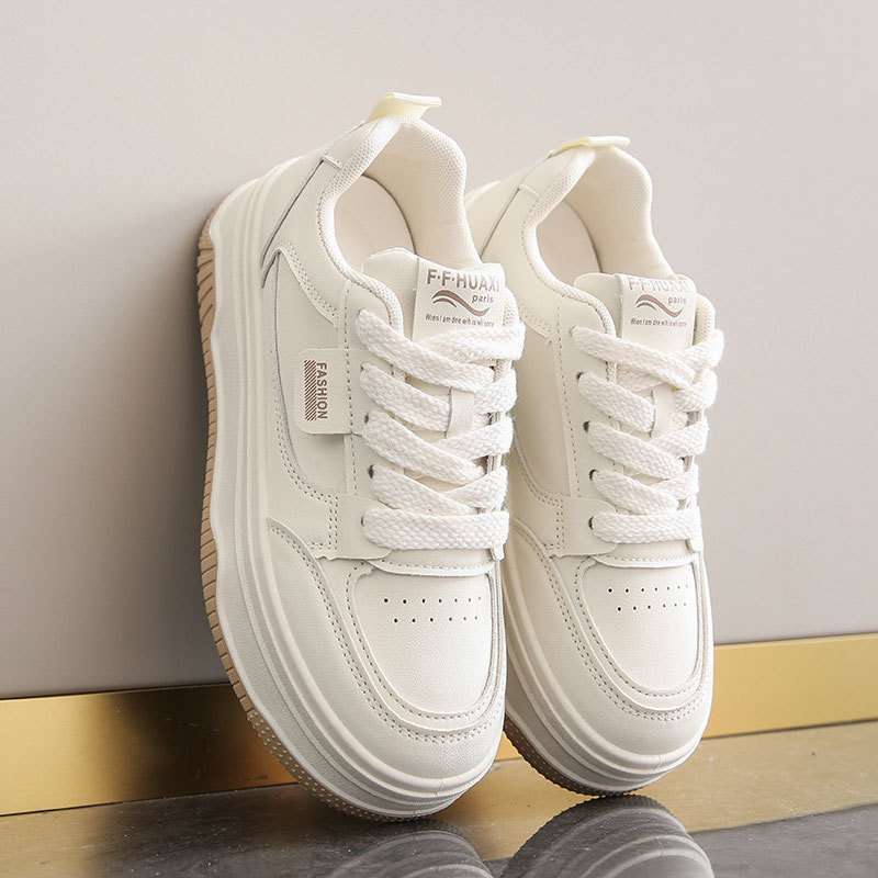 Zapatos blancos de piel suave verdaderos zapatos deportivos de mujer zapatos de skate estudiantes primavera y verano zapatos deportivos transpirables 2025 nuevos zapatos casuales universales
