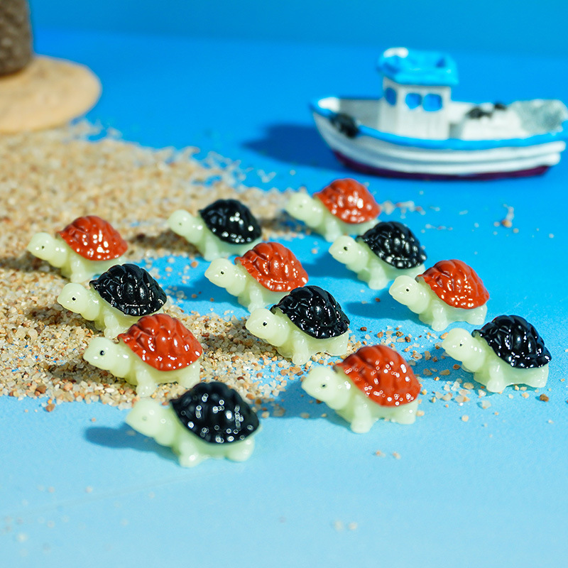 Micro paisaje de musgo Adornos de tortuga pequeña Adornos de resina pequeños Materiales de artesanía de bricolaje de tres colores Accesorios al por mayor
